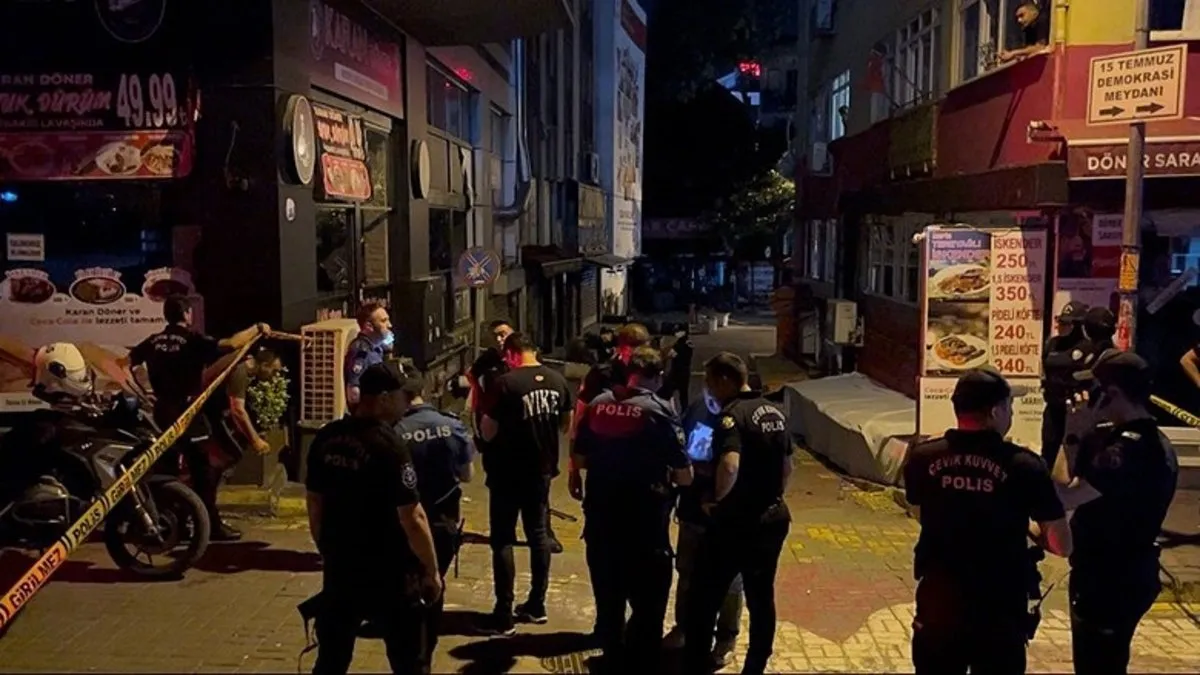 Bıçaklı Kavga: Polis Müdahalesi ve Yaralılar!