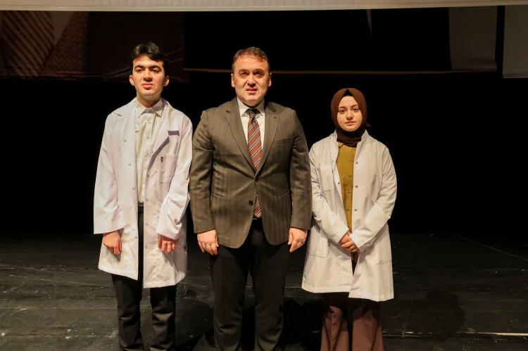 Bilecik’te Tıp Öğrencileri Beyaz Önlük Giydi