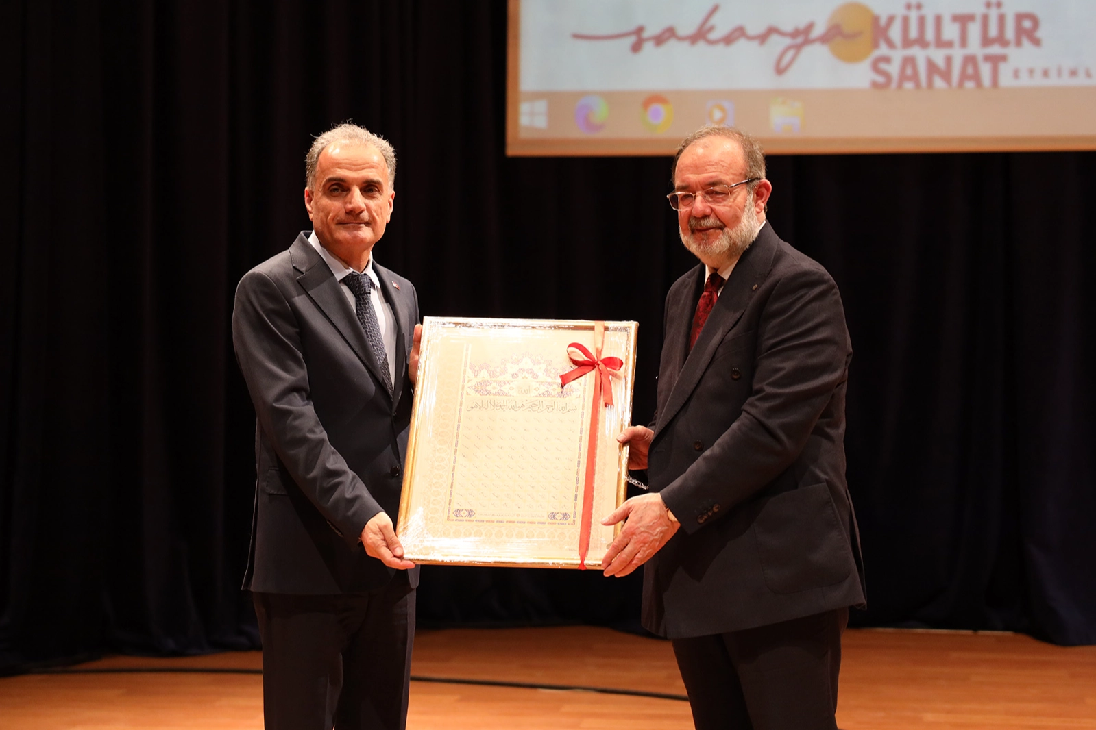 Bilim ve Ahlak: Sakarya’da Etkileyici Konferans