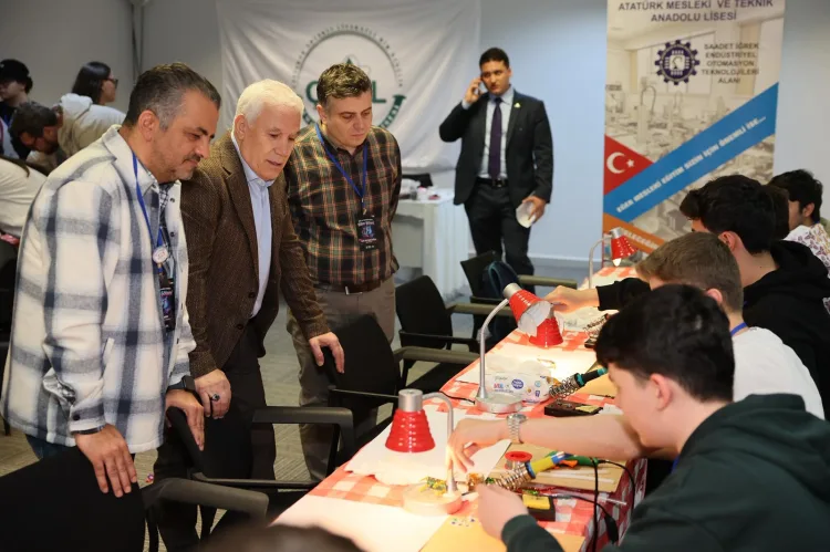 Bilim ve Teknoloji Şöleni: Geleceğin Bilimleri