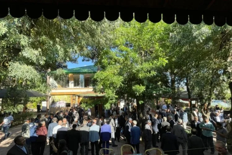 Bingöl’de İki Aile Barış Yemeğiyle Husumeti Giderdi