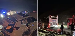 Erzincan’da yolcu otobüsü kaza yaptı: 1’i ağır 7 kişi yaralandı