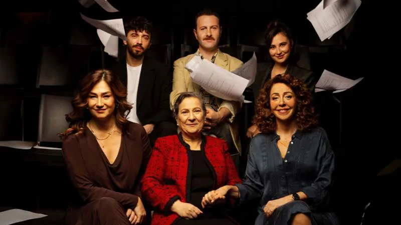 Bir Aile Provası: Kadınlık ve Dayanışma Üzerine