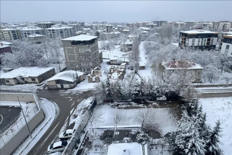Bitlis’te Eğitime Kar Engeli: 1 Gün Ara Verildi