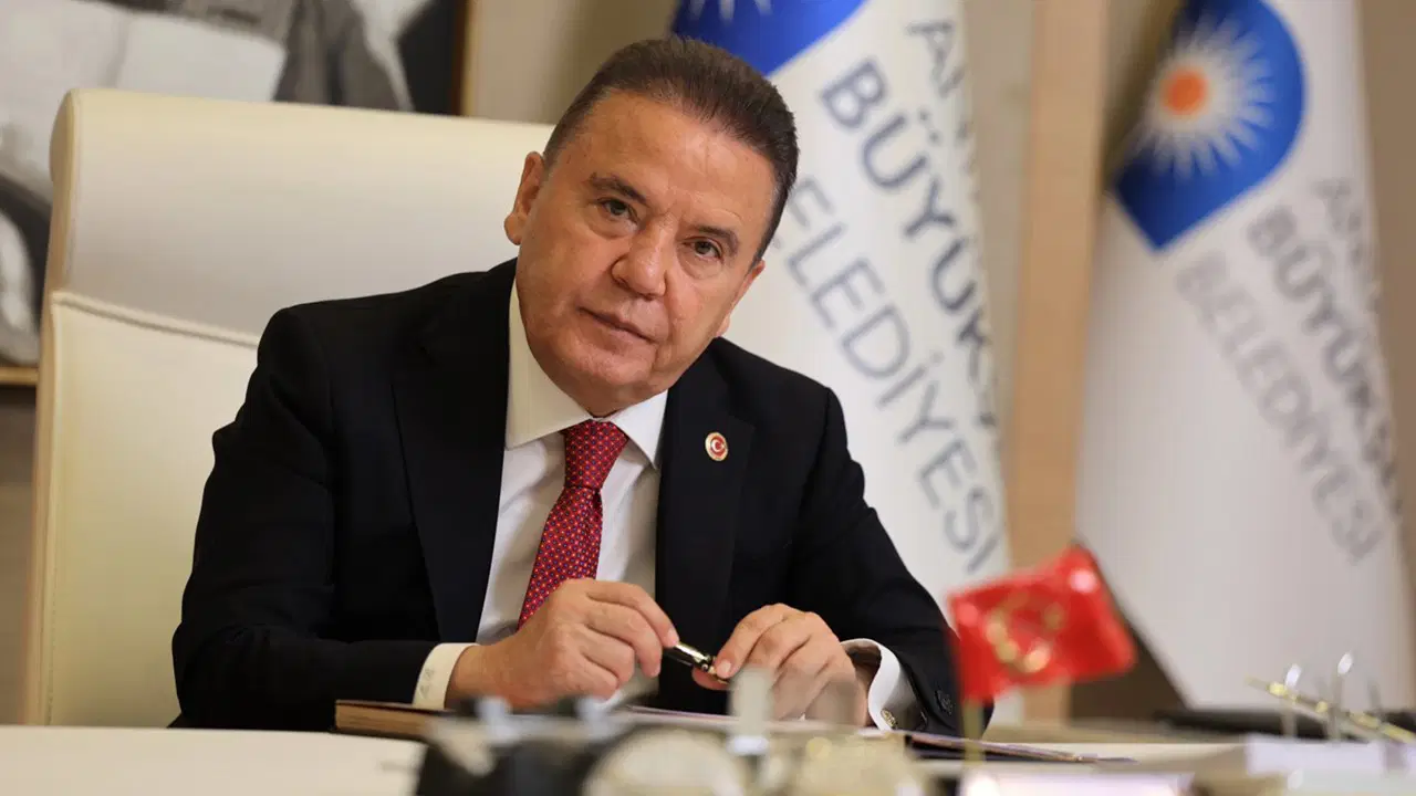 Böcek’e Fuhşa Aracılık İthamları: Soruşturma Derinleşiyor