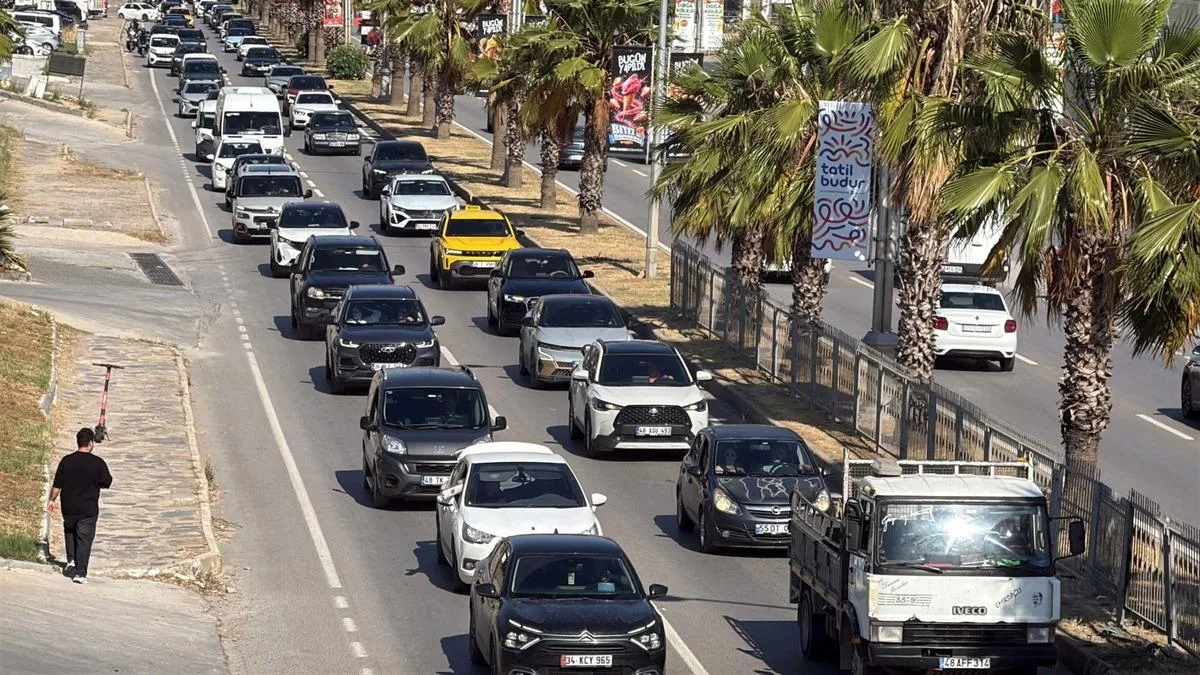 Bodrum’da Bayram Yoğunluğu: 67 Bin Araç Girişte!