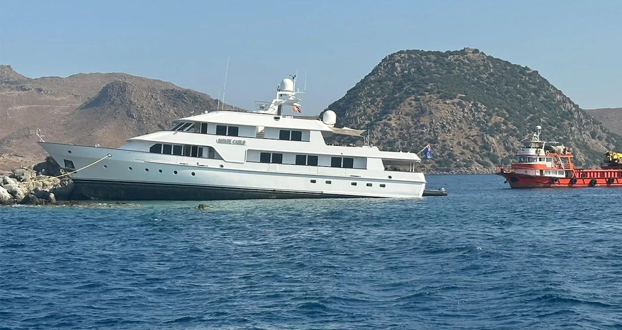 Bodrum’da Lüks Yat Kayalıklara Çarptı!