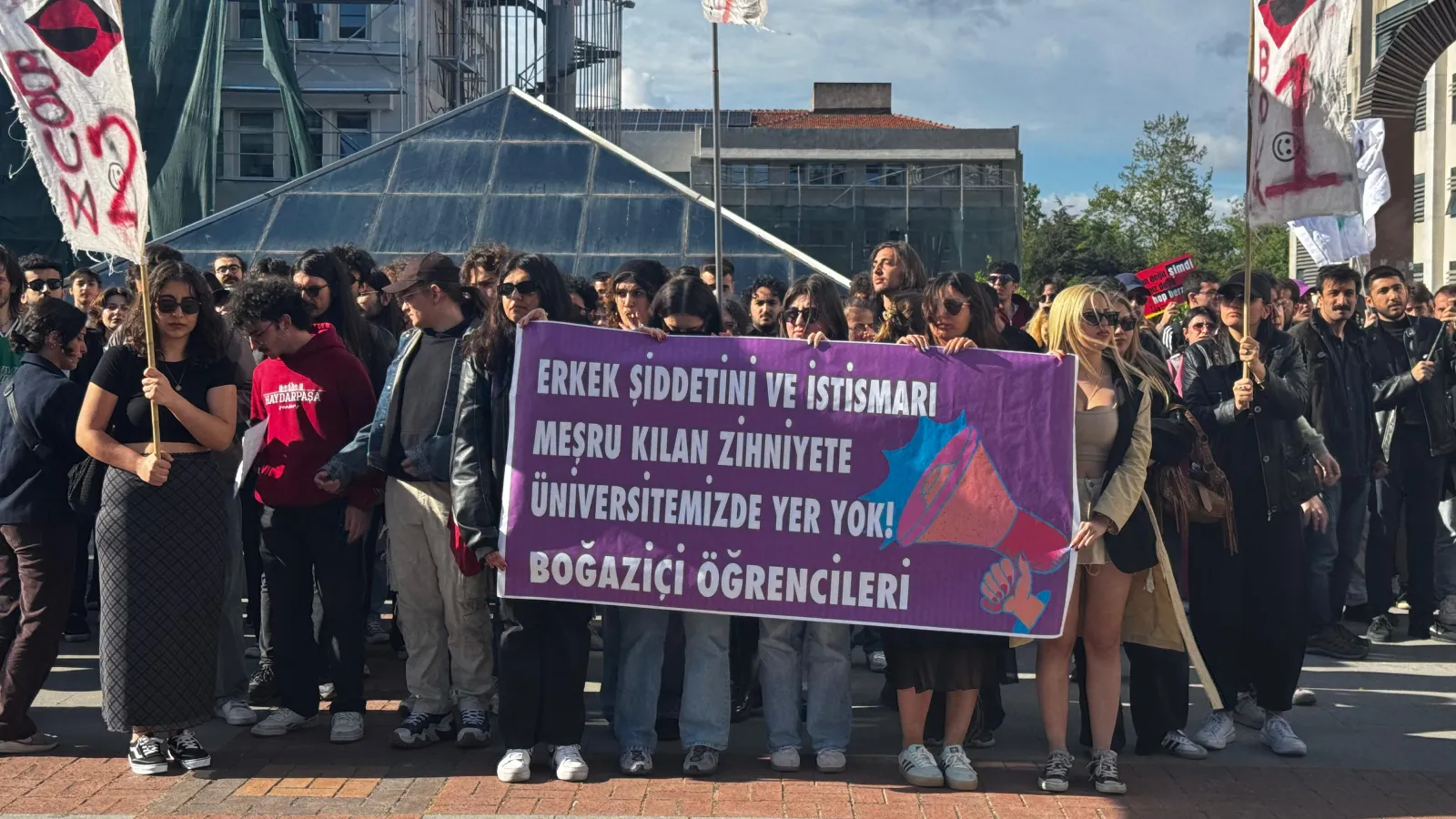 Boğaziçi Protestolarında Öğrencilere Takipsizlik Kararı