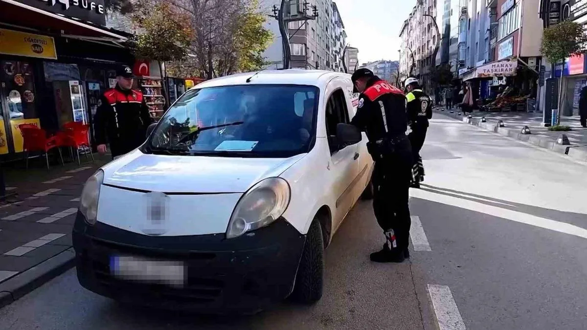 Bolu’da Uyuşturucu Operasyonları: 15 Gözaltı!