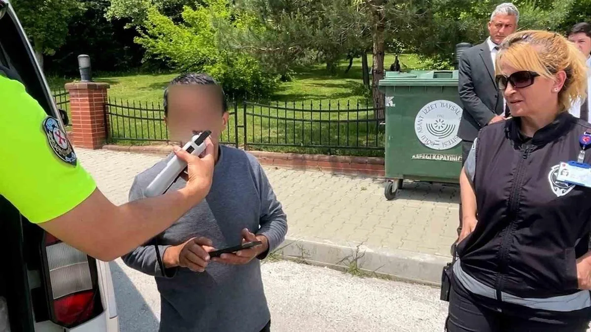 Bolu’da Yokuşta Kaza: 3 Araca Çarpıldı!