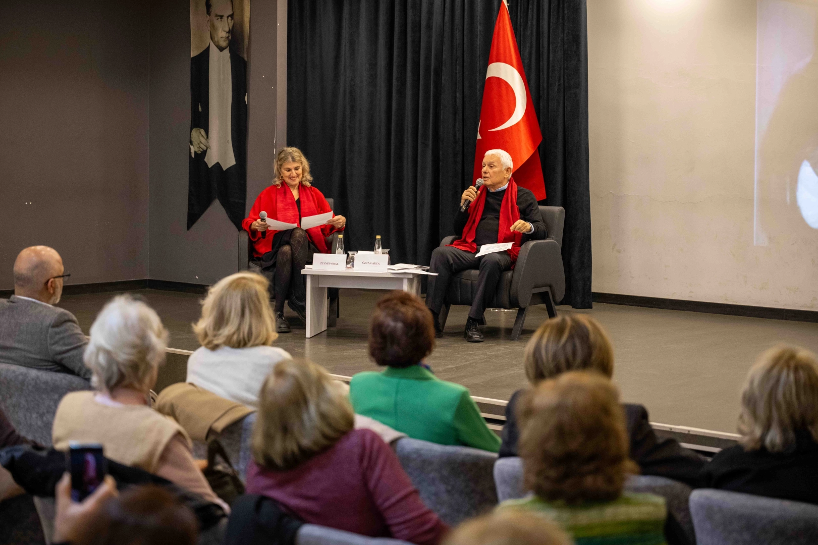 Bornova’da Nazım Hikmet Barışla Anıldı