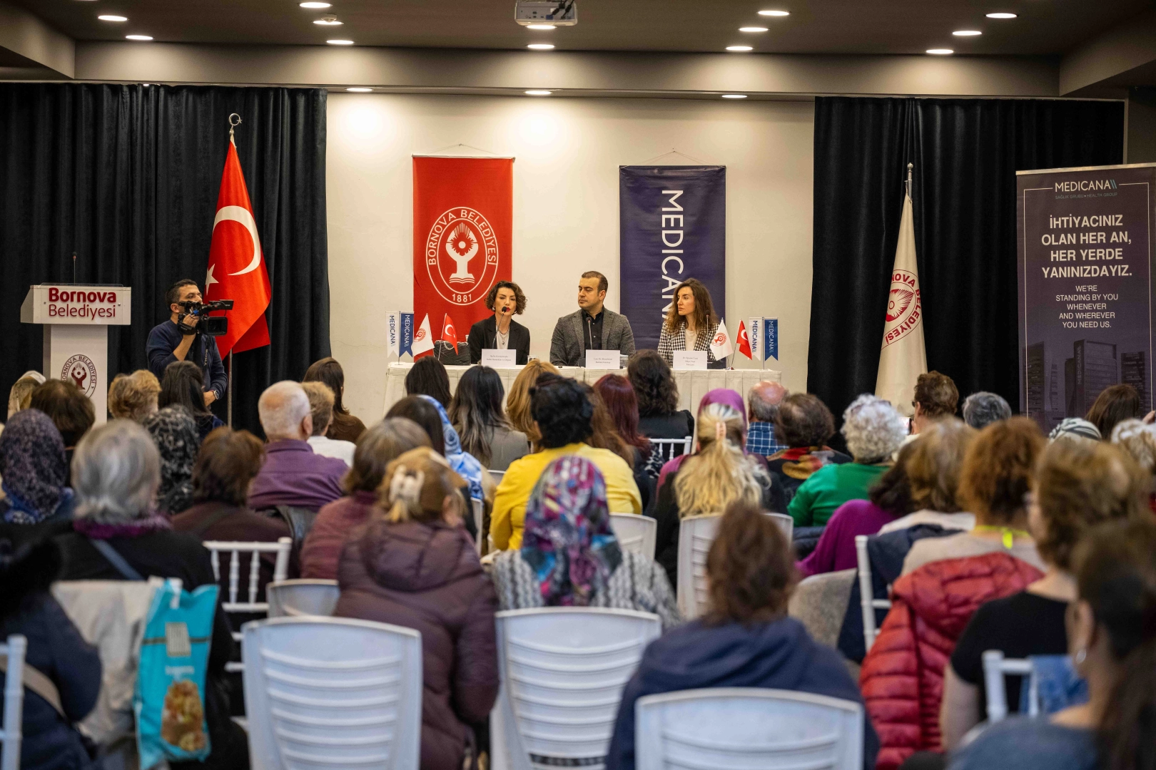 Bornova’da Rahim Ağzı Kanseri Farkındalık Etkinliği