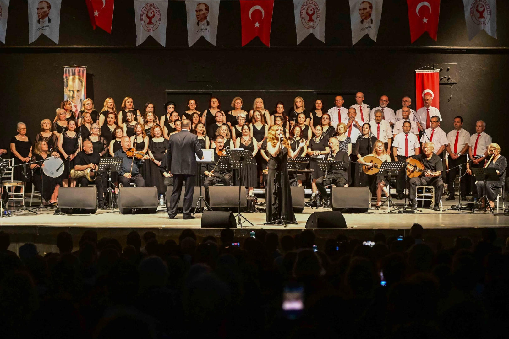 Bornova’da Yaz Konserleriyle Coşkulu Başlangıç
