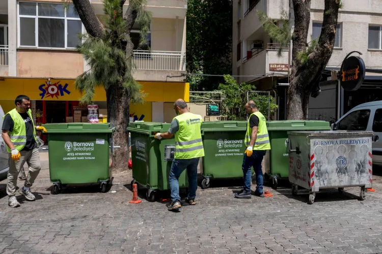 Bornova’da Yeni Çöp Konteynerleri Hizmete Girdi