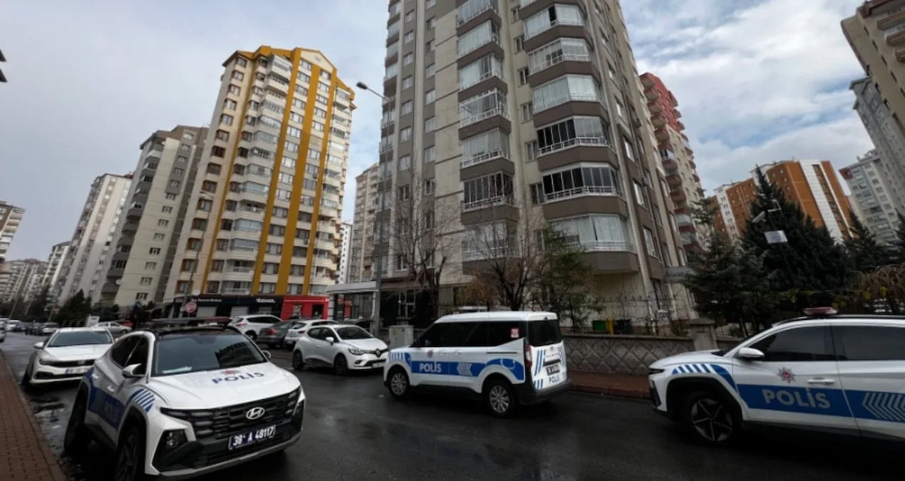 Boşanma Aşamasındaki Eşini Ararken Başkasını Öldürdü