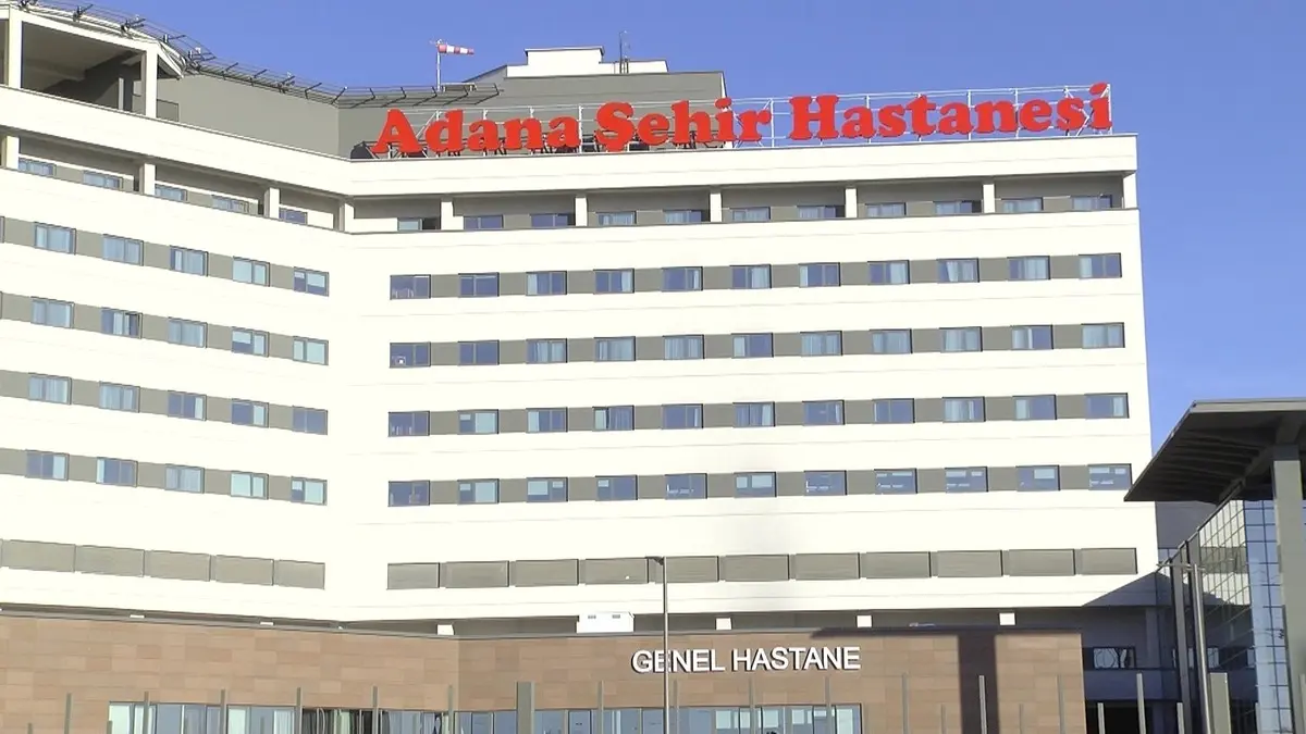 Böyle baba olmaz olsun! Kızını hastanede pusu kurup öldürmeye çalıştı 4