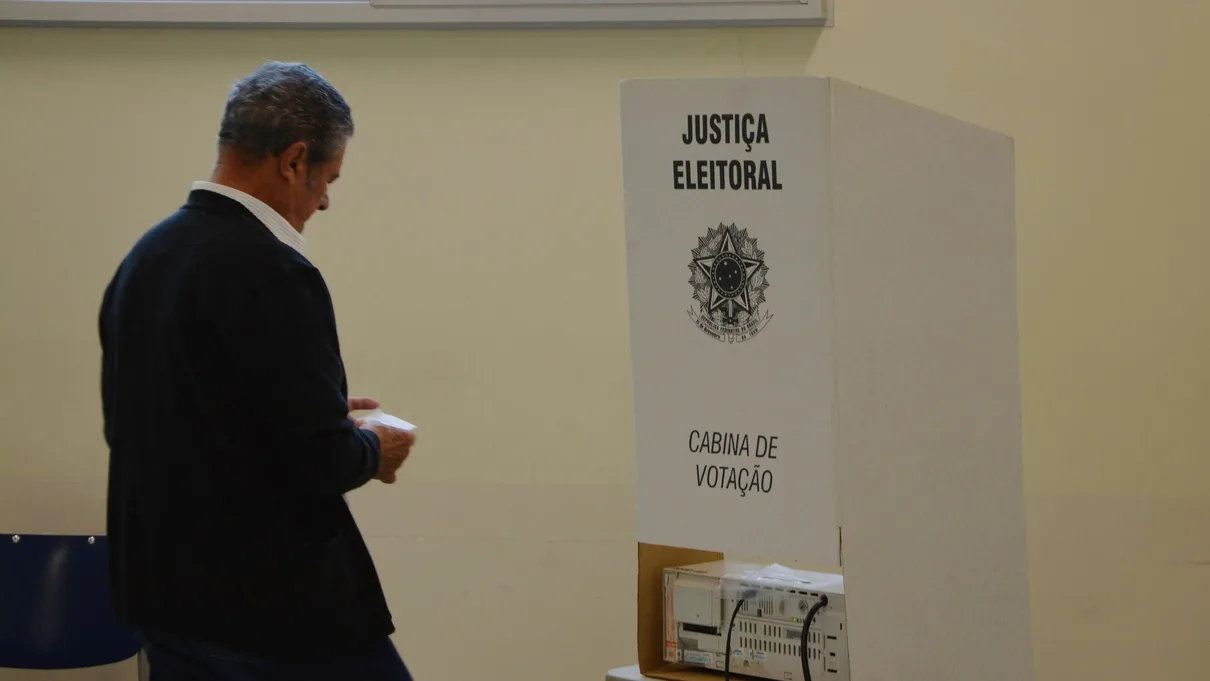 Brezilya’da Seçim: Lula Önde, Bolsonaro Takipte
