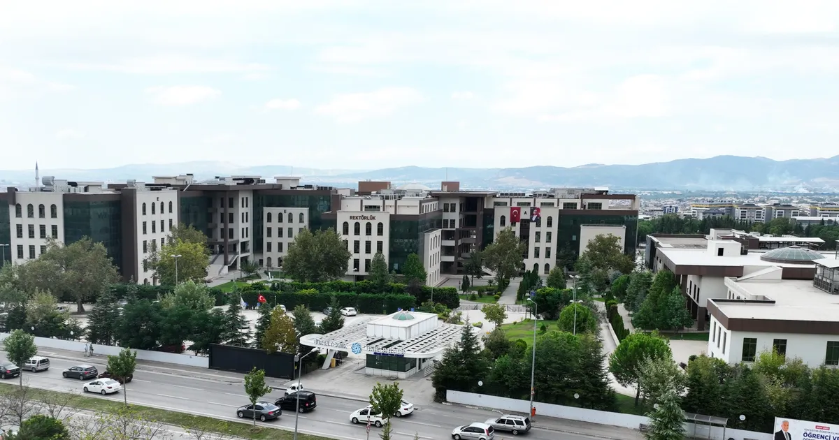 BTÜ’den 8 Akademisyen Dünyanın En İyileri Arasında!