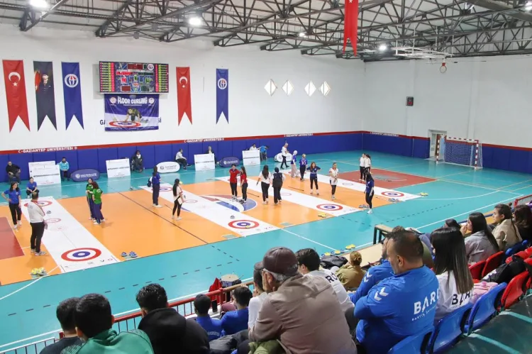 BTÜ Kadın Curling Takımı’ndan Türkiye Üçüncülüğü!