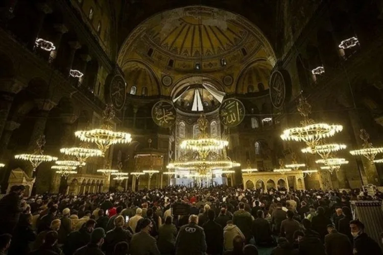 Bugün Mevlid Kandili: İbadet ve Dualar İçin Zaman!