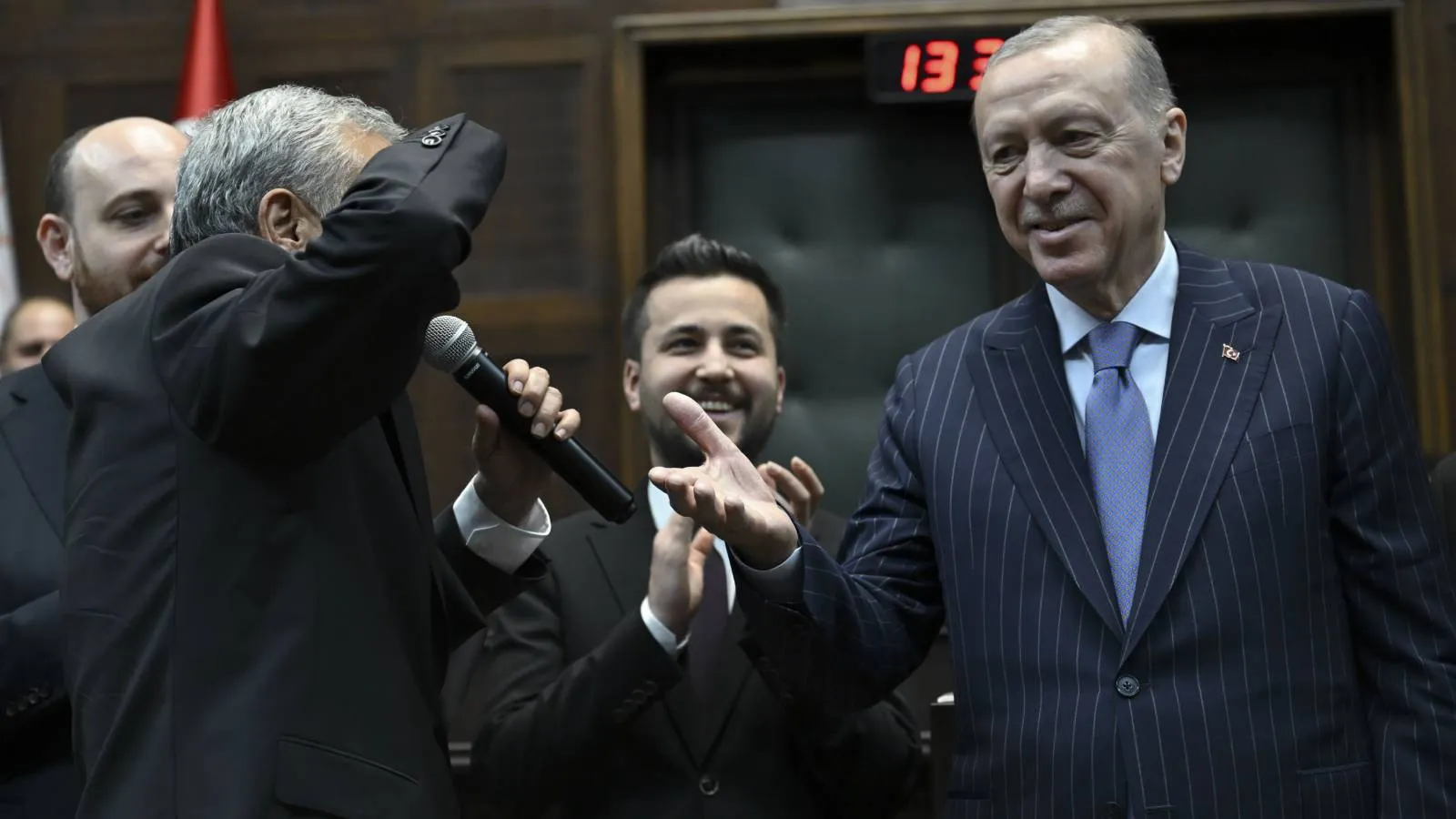 Bülent Arınç’tan Hasan Ufuk Çakır’a Sert Yanıt!