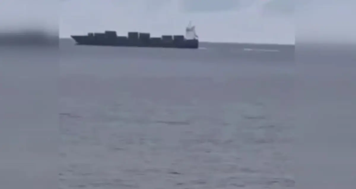 Bulgaristan duyurdu: "Karadeniz’de üç deniz dronuyla vurulan konteyner gemisi battı" 1