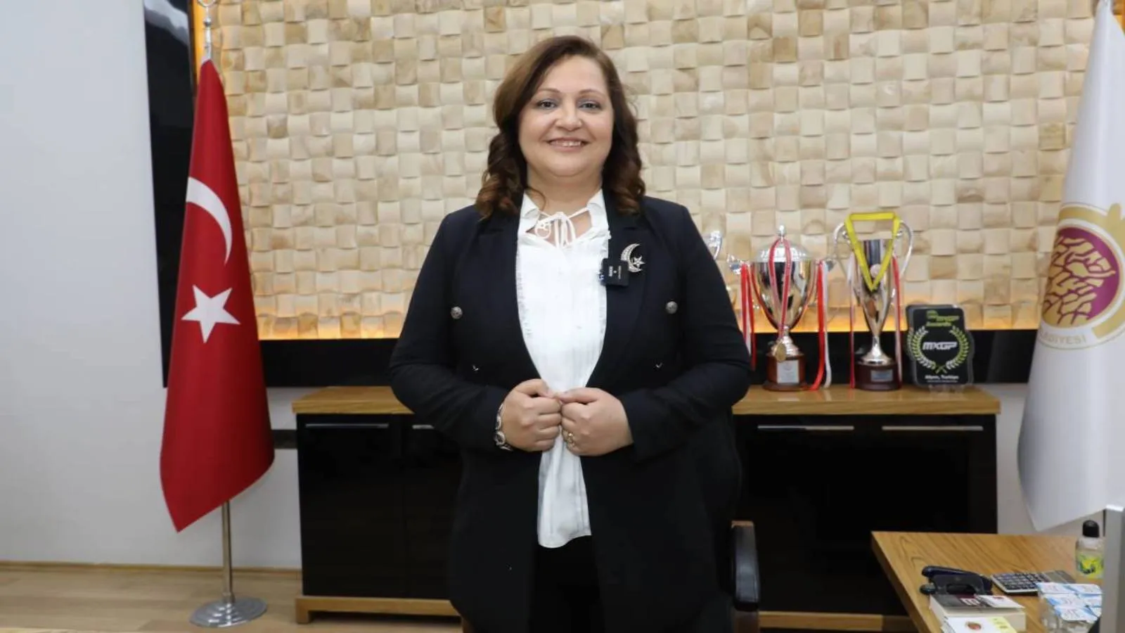 Burcu Köksal AKP’ye Geçiyor, Kılıçdaroğlu Yanıt Alamıyor