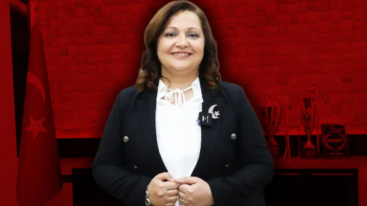 Burcu Köksal AKP’ye Geçti, Erdoğan Rozet Takacak!