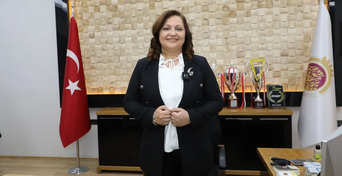 Özgür Özel ile ilgili çarpıcı iddia! Burcu Köksal'a attığı mesaj gündem oldu: