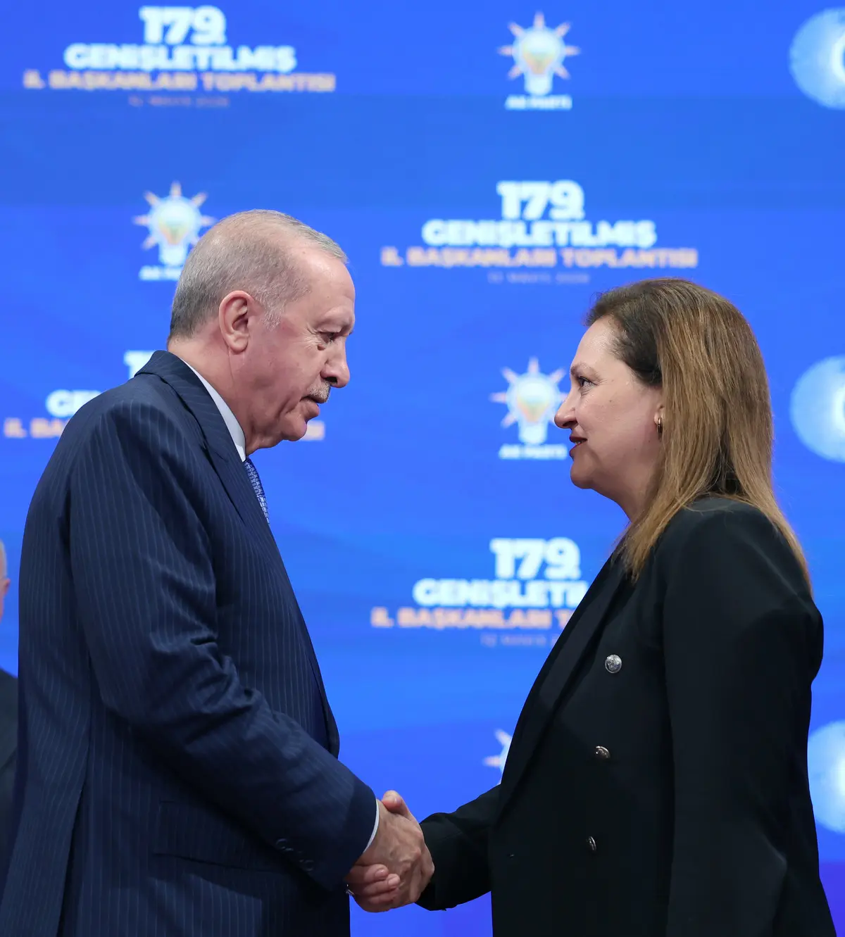 Burcu Köksal dan olay Özgür Özel iddiası: