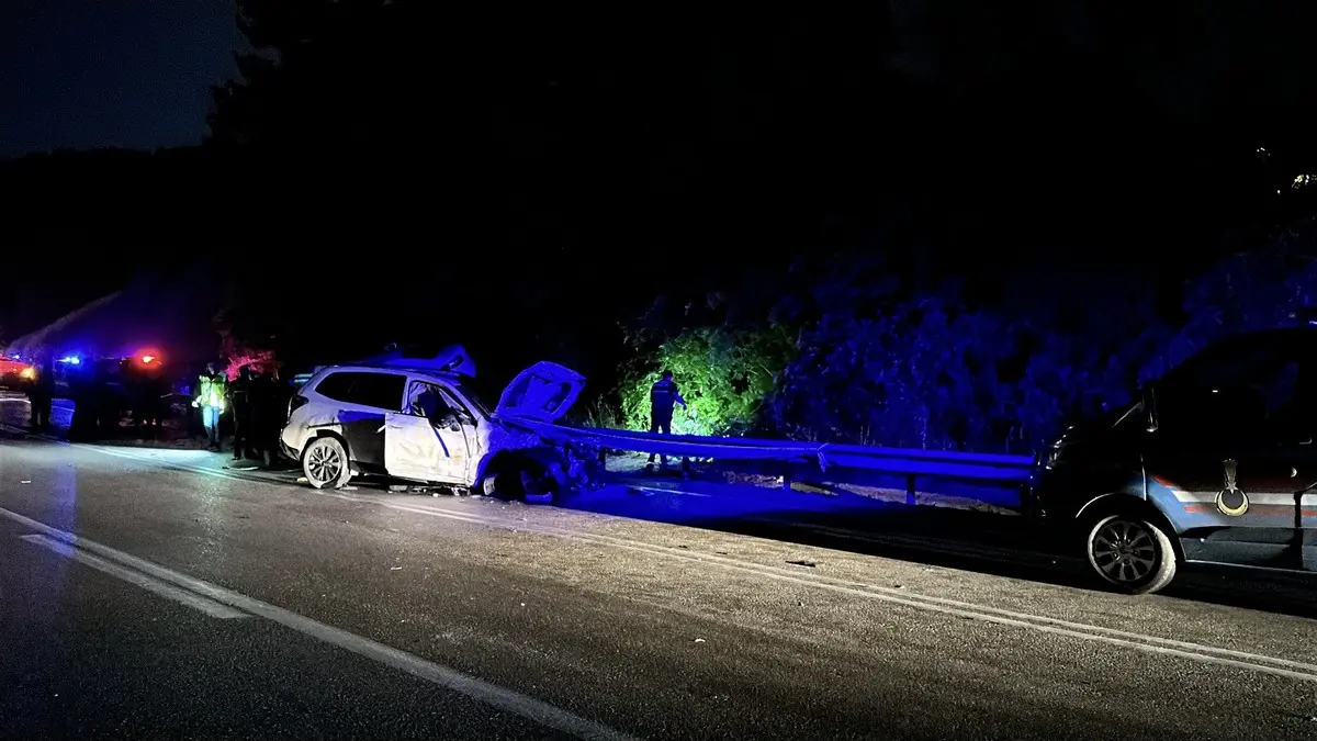 Bir kaza da Burdur da! 4 araç karıştı, 4 kişi hayatını kaybetti 6