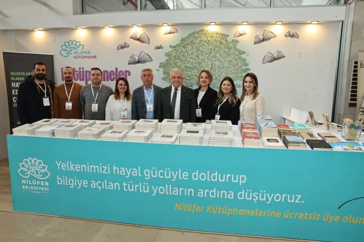 Başkan Şadi Özdemir Standı Ziyaret Ediyor
