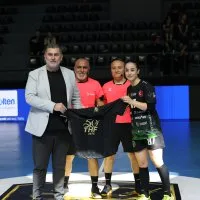 Bursa Büyükşehir Belediyespor kupada final biletini kaptı Bursa Büyükşehir Belediyespor kupada final biletini kaptı