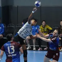 Bursa Büyükşehir Belediyespor şampiyonluğa koşuyor