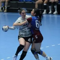 Bursa Büyükşehir Belediyespor şampiyonluğa koşuyor