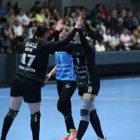Bursa Büyükşehir Belediyespor sezonun üçüncü kupasına da kavuştu