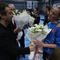 Bursa Büyükşehir Belediyespor sezonun üçüncü kupasına da kavuştu