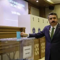 Bursa Büyükşehir’de Başkanvekilliğine Şahin Biba seçildi Bursa Büyükşehir’de Başkanvekilliğine Şahin Biba seçildi