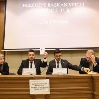 Bursa Büyükşehir’de Başkanvekilliğine Şahin Biba seçildi Bursa Büyükşehir’de Başkanvekilliğine Şahin Biba seçildi