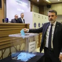 Bursa Büyükşehir’de Başkanvekilliğine Şahin Biba seçildi Bursa Büyükşehir’de Başkanvekilliğine Şahin Biba seçildi