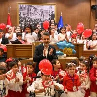 Bursa Büyükşehir Meclisi’nde söz çocukların oldu Bursa Büyükşehir Meclisi’nde söz çocukların oldu