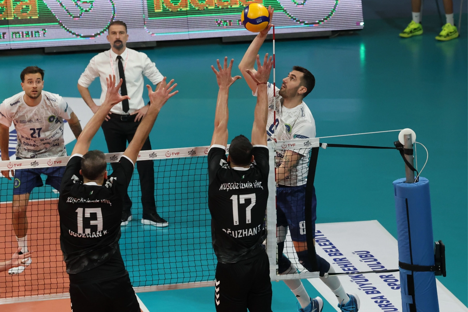 Bursa Büyükşehir, Play-Off’u Garantiledi!