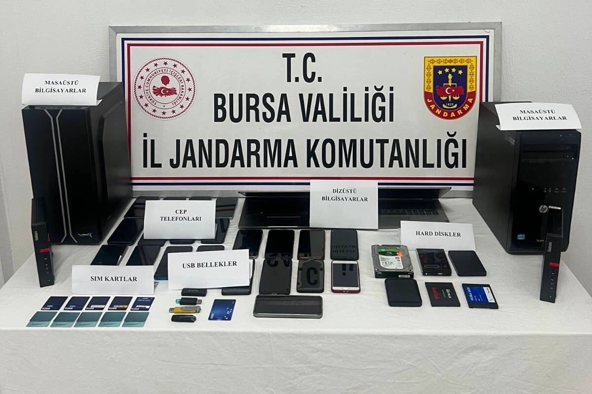 Bursa’da 11 Dolandırıcıya Operasyon: 7 Tutuklama!