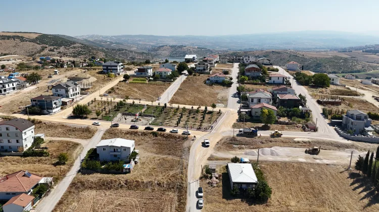 Bursa’da 14 Sokakta Sathi Kaplama Çalışması Başladı