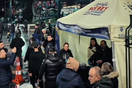 Bursa’da 17 İlçede Tatlı İkramıyla Kandil Coşkusu