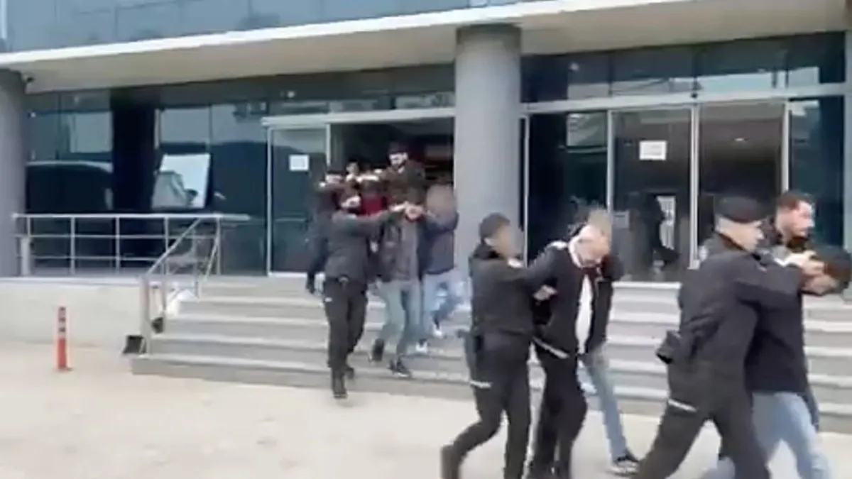 Bursa’da Büyük Dolandırıcılık Şebekesi Çökertildi!