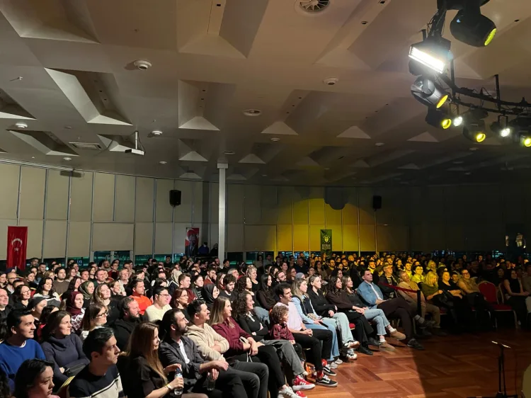 Bursa’da Caz Pazarı’nda Coşkulu Bir Gece!