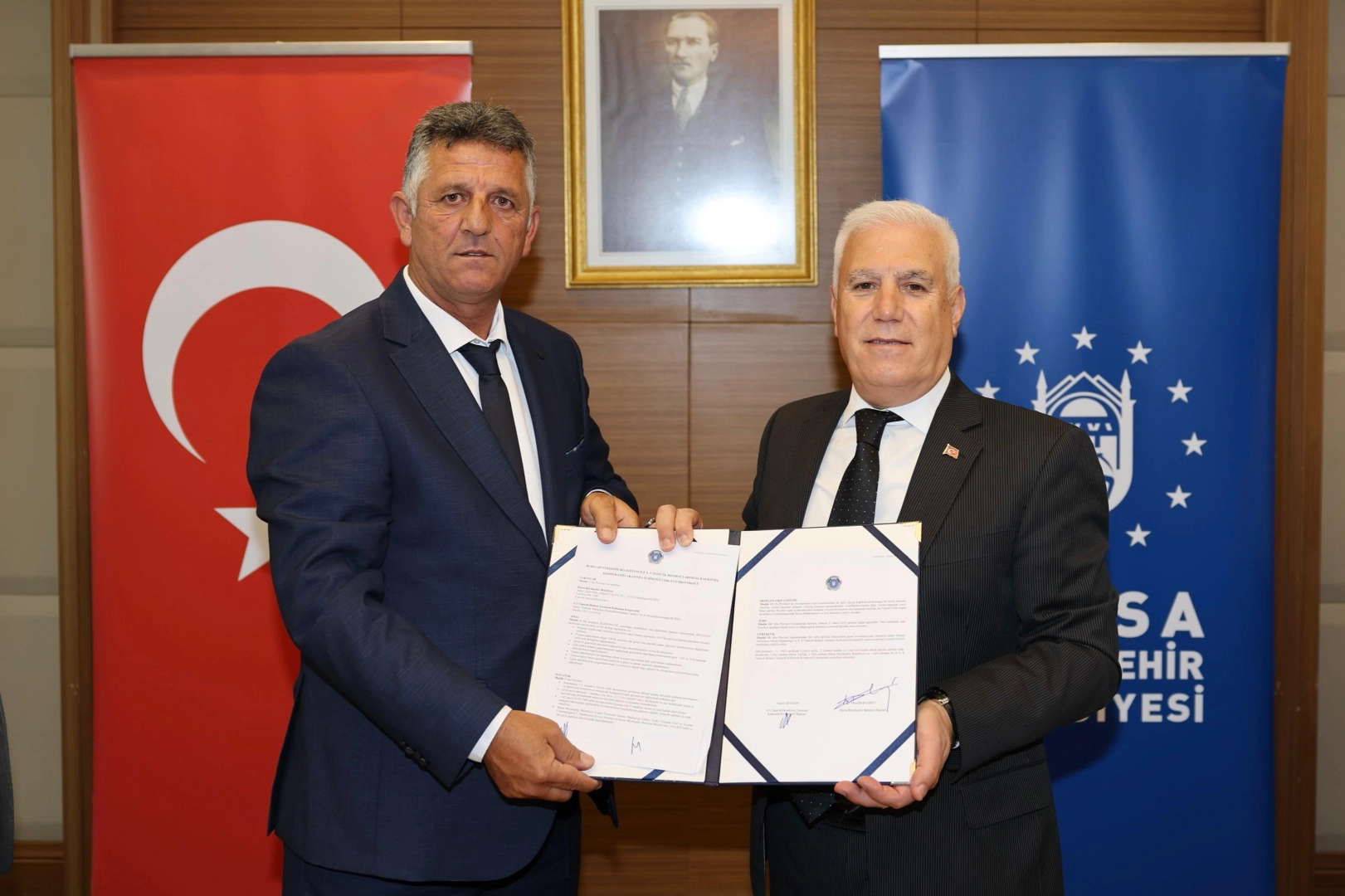 Bursa’da Çiftçilere Silaj Makinesi Desteği