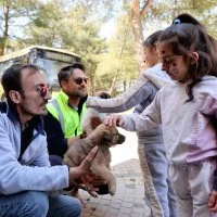 Bursa'da çocuklar patili dostlarla buluştu