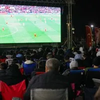 Bursa'da dev ekranda milli coşku Bursa'da dev ekranda milli coşku